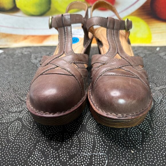 Børn Brown Leather Strappy Heeled Sandals Size 10M Handcrafted Footwear - Picture 2 of 9